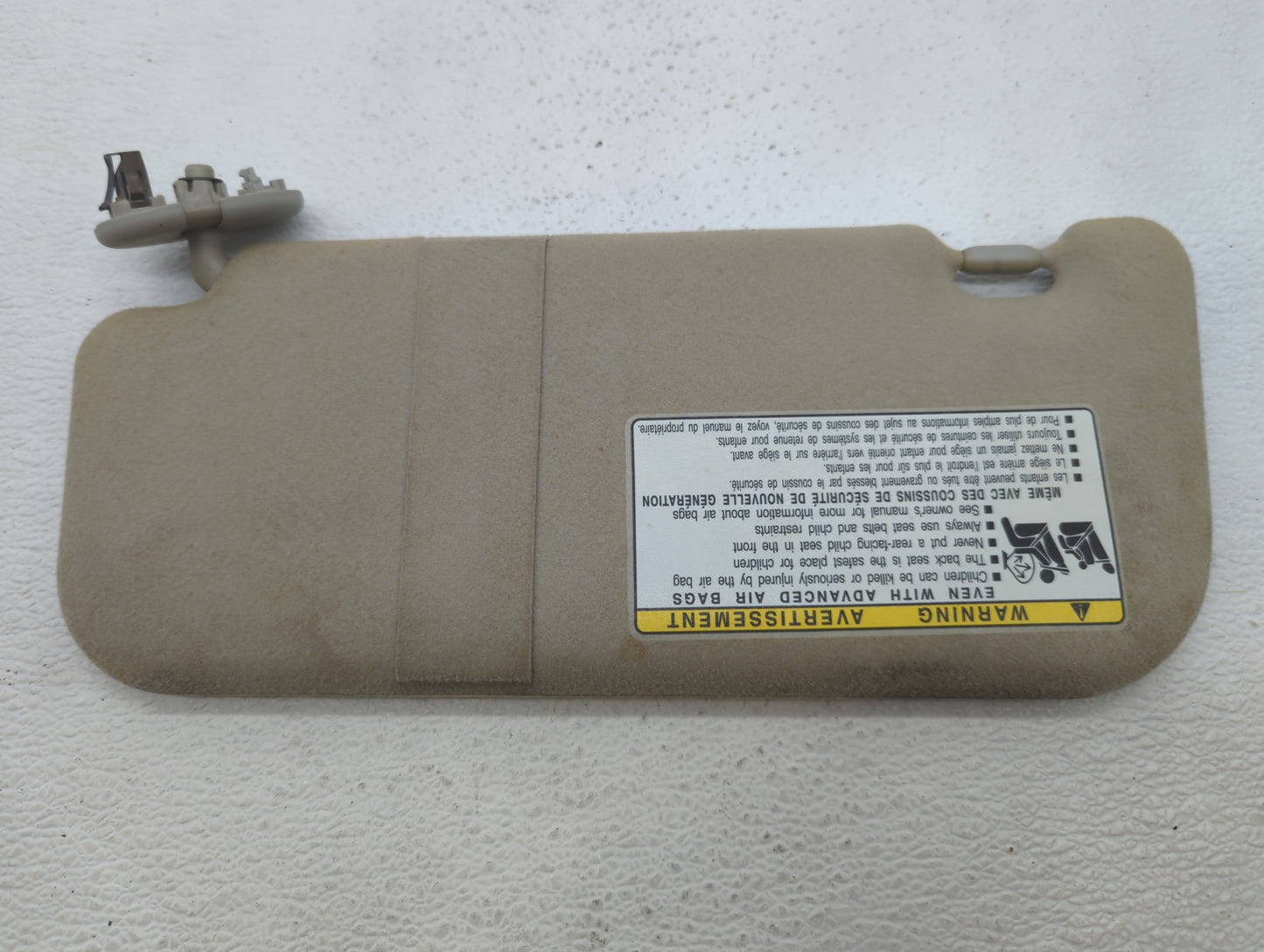 2009-2010 Pontiac Vibe Sun Visor Shade Replacement Passenger Right Mirror Fits Fits 2009 2010 OEM Used Auto Parts - Oemuseda