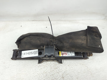 2009 Ram 2500 Spare Scissor Car Jack