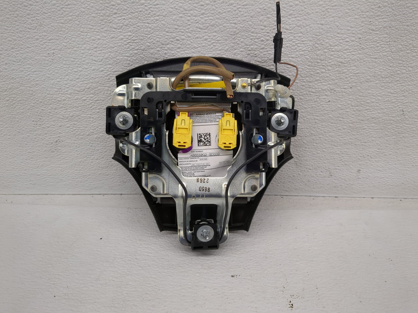 2007-2009 Saturn Aura Air Bag Driver Left Steering Wheel Mounted Fits Fits 2007 2008 2009 OEM Used Auto Parts - Oemusedautop