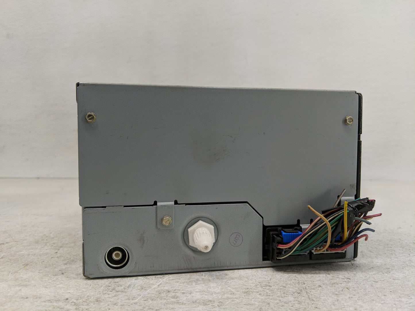 2009 Saturn Aura Radio AM FM Cd Player Receiver Replacement P/N:25833954 Fits OEM Used Auto Parts - Oemusedautoparts1.com