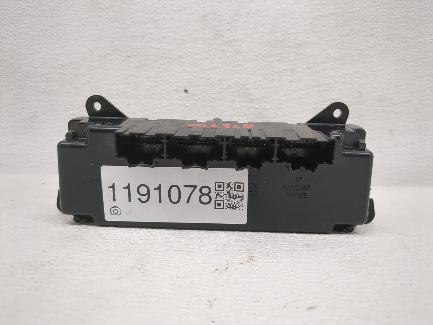 2009 Saturn Outlook Climate Control Module Temperature AC/Heater Replacement P/N:25946289 Fits OEM Used Auto Parts - Oemused