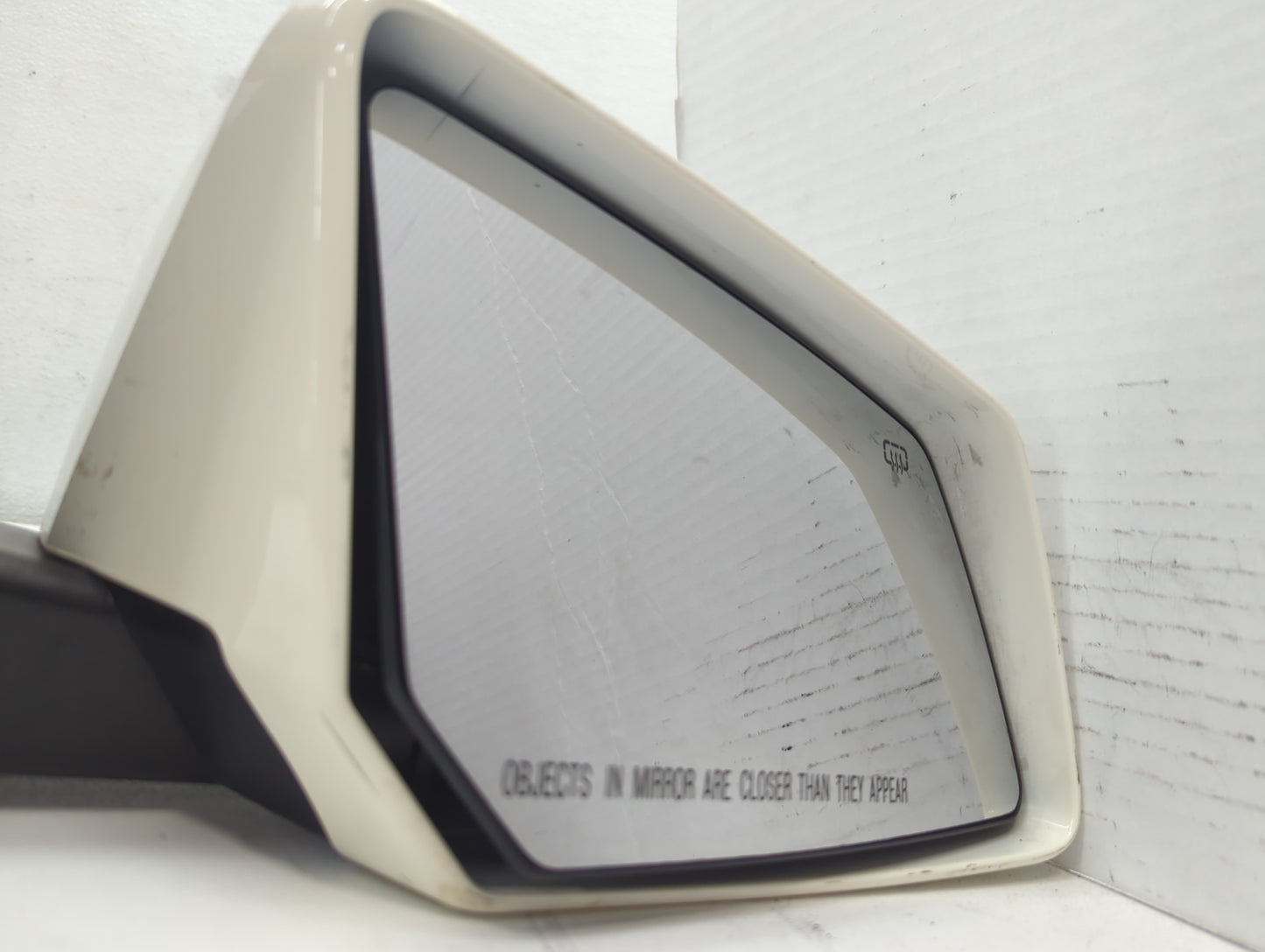 2009 Saturn Outlook Passenger Side View Mirror - Right Door Mirror OEM Used - Oemusedautoparts1.com