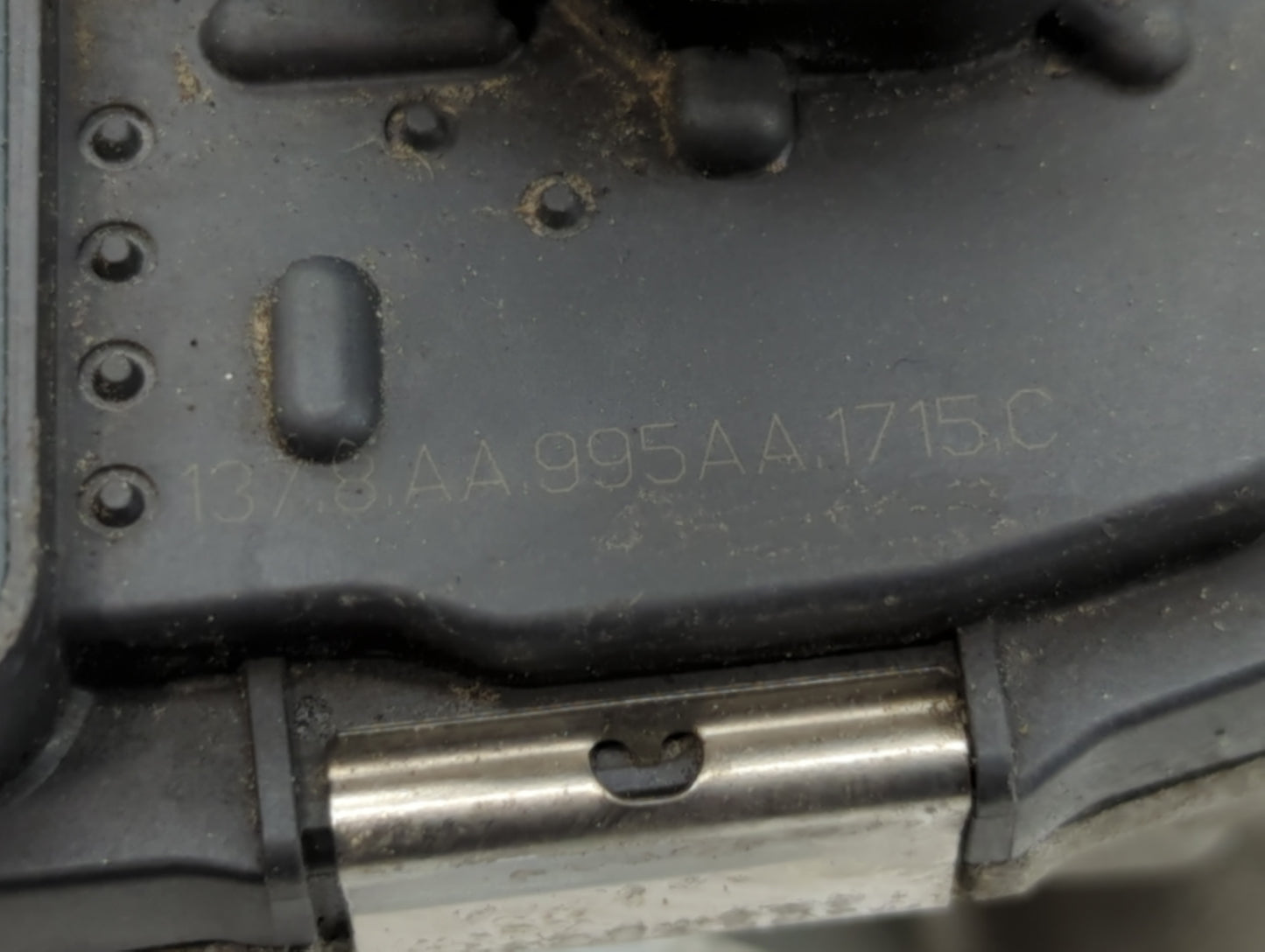 2008-2010 Saturn Vue Throttle Body P/N:995AA 1715C Fits Fits 2007 2008 2009 2010 2011 OEM Used Auto Parts - Oemusedautoparts