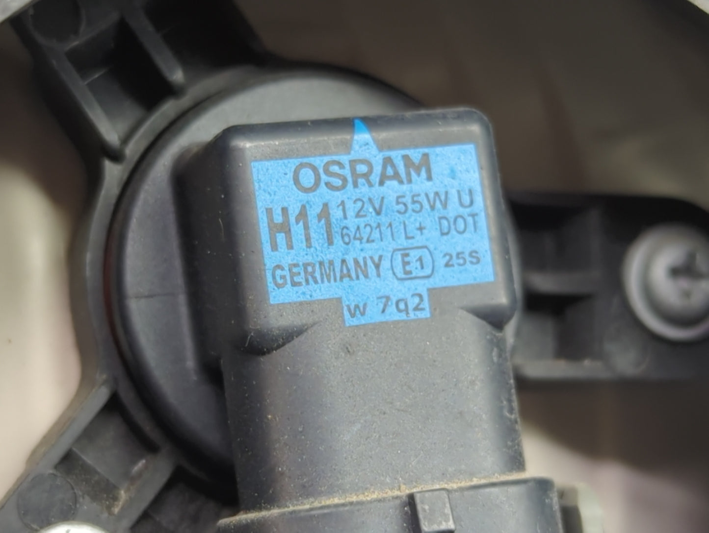 2008-2010 Saturn Vue Passenger Right Oem Head Light Headlight Lamp - Oemusedautoparts1.com