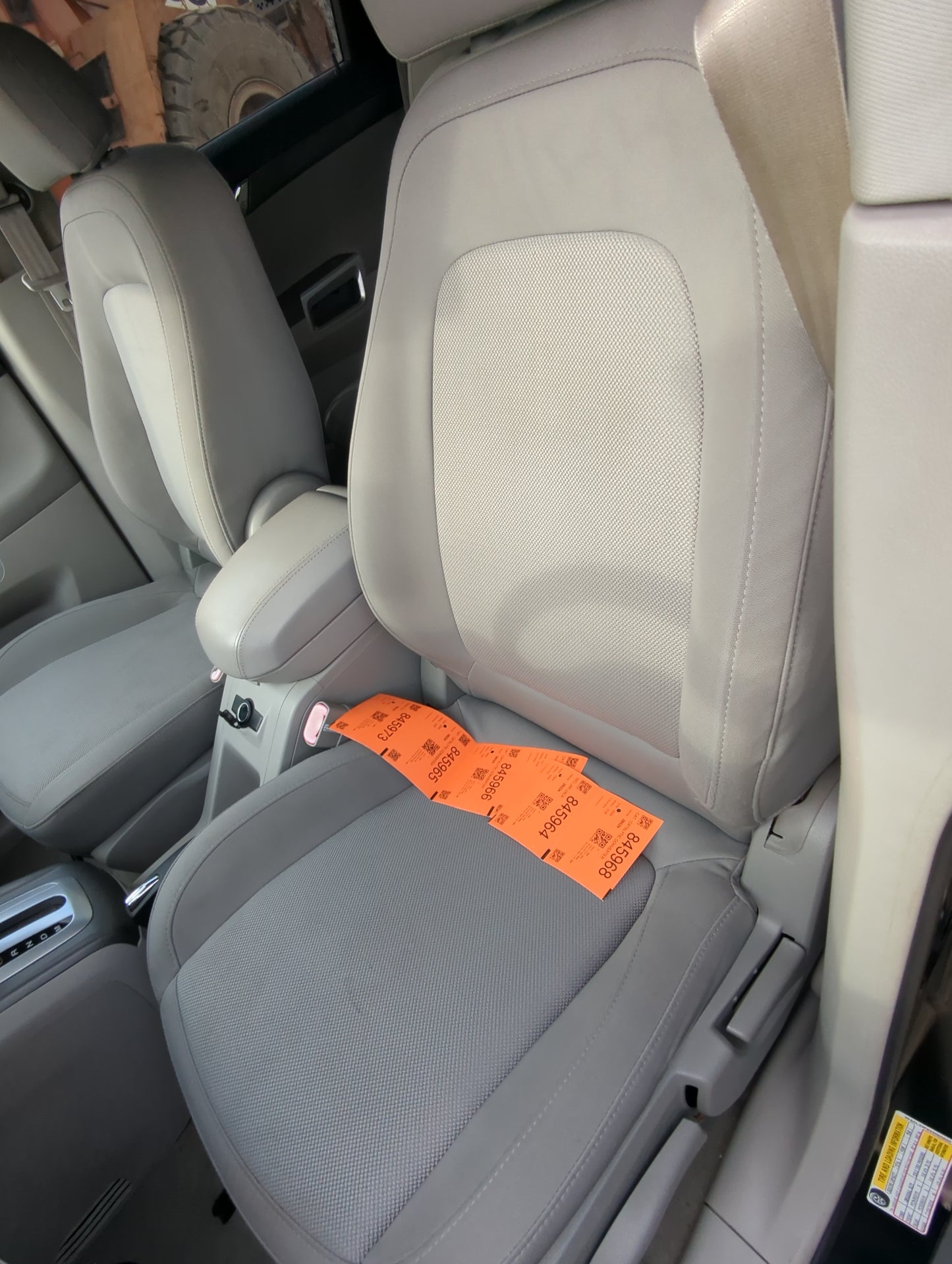 2008-2010 Saturn Vue Driver Front Seat Oem - Oemusedautoparts1.com