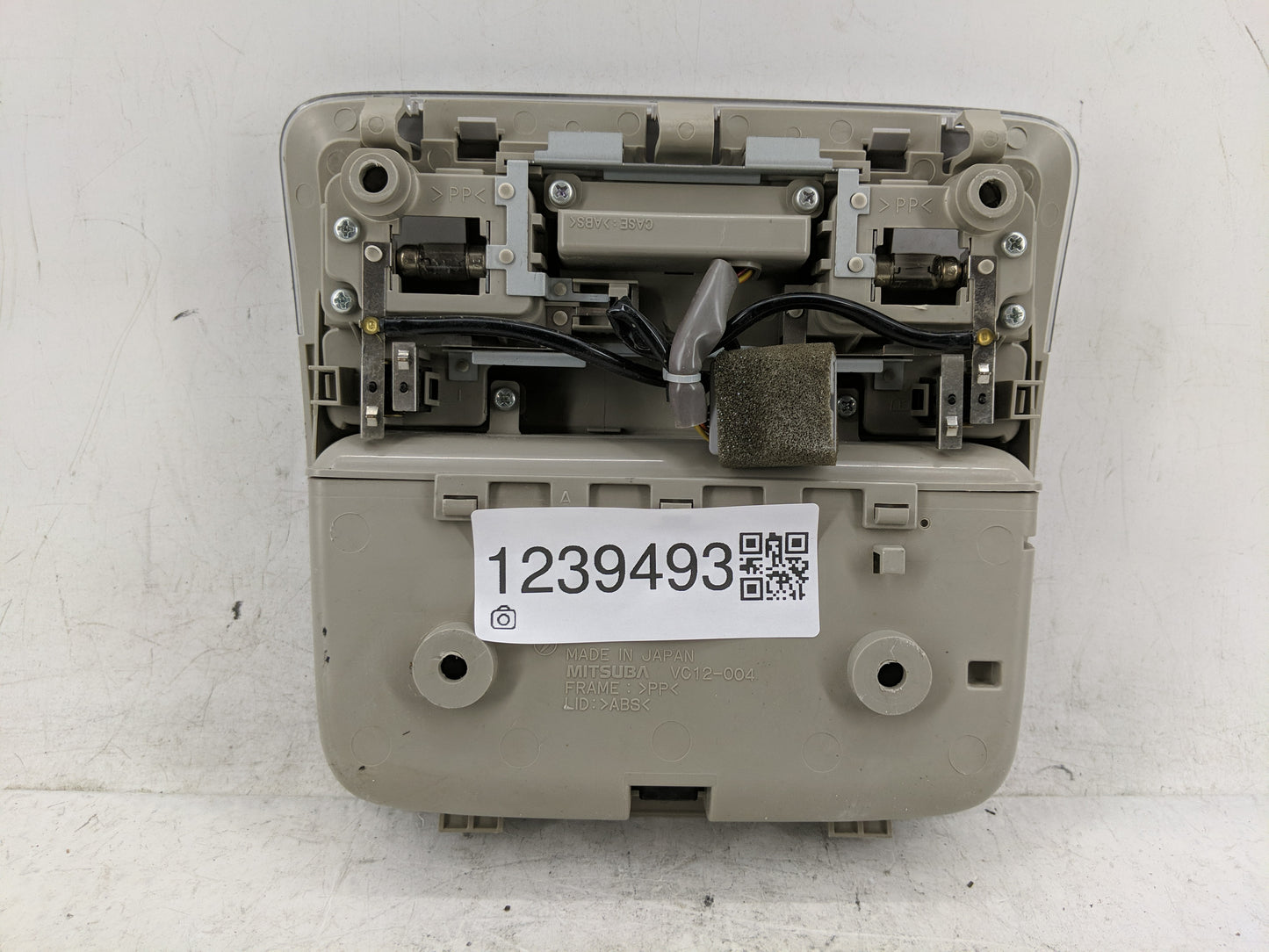 2009 Subaru Legacy Overhead Roof Console - Oemusedautoparts1.com