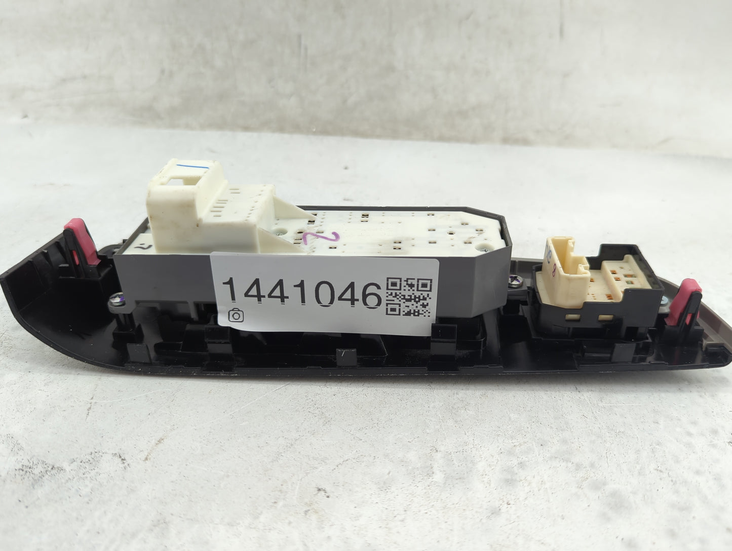 2005-2009 Toyota Avalon Master Power Window Switch Replacement Driver Side Left P/N:PBT-GF30 Fits Fits 2005 2006 2007 2008 2