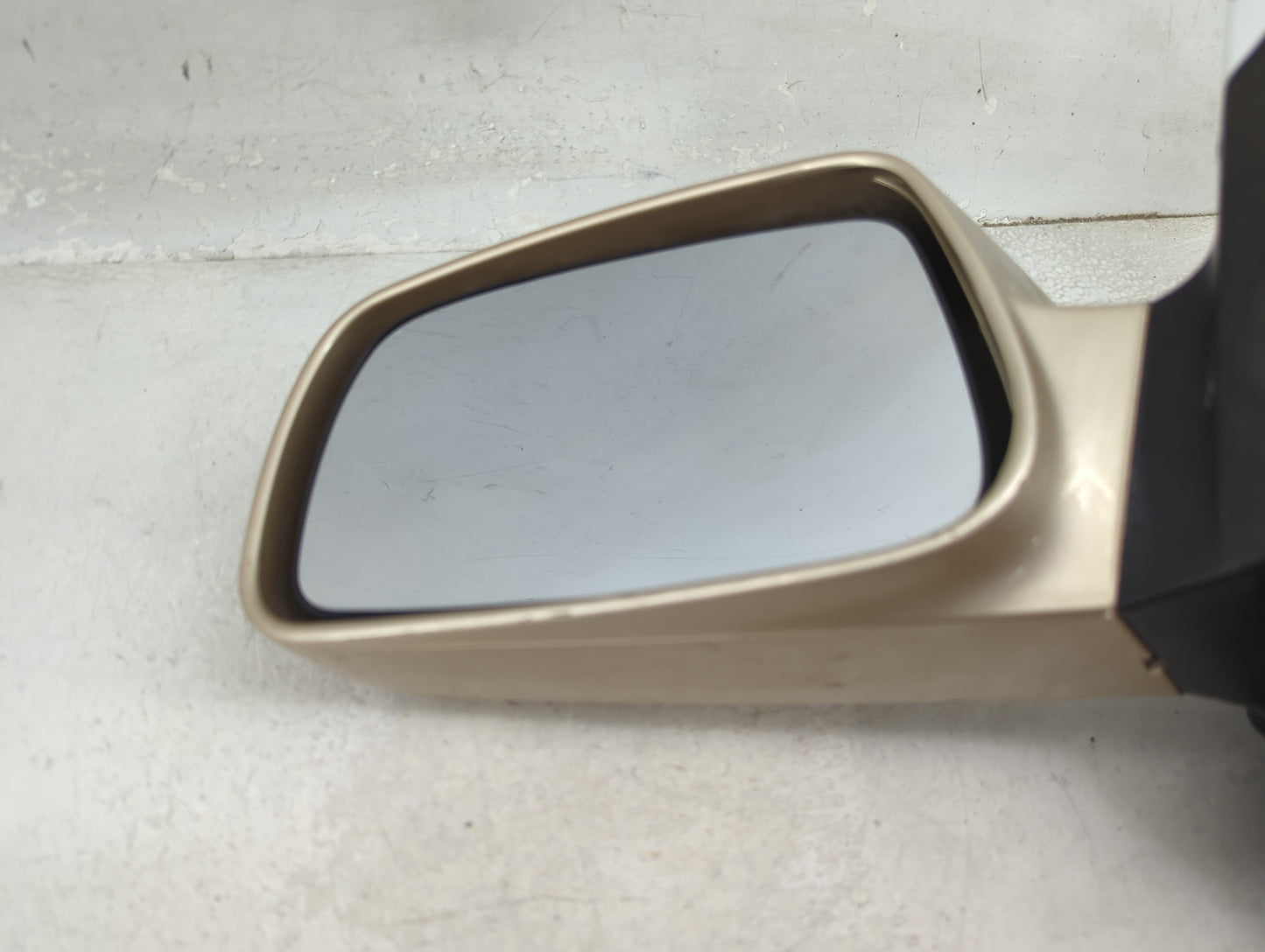 2007-2011 Toyota Camry Driver Side View Mirror - Left Door Mirror OEM Used - Oemusedautoparts1.com