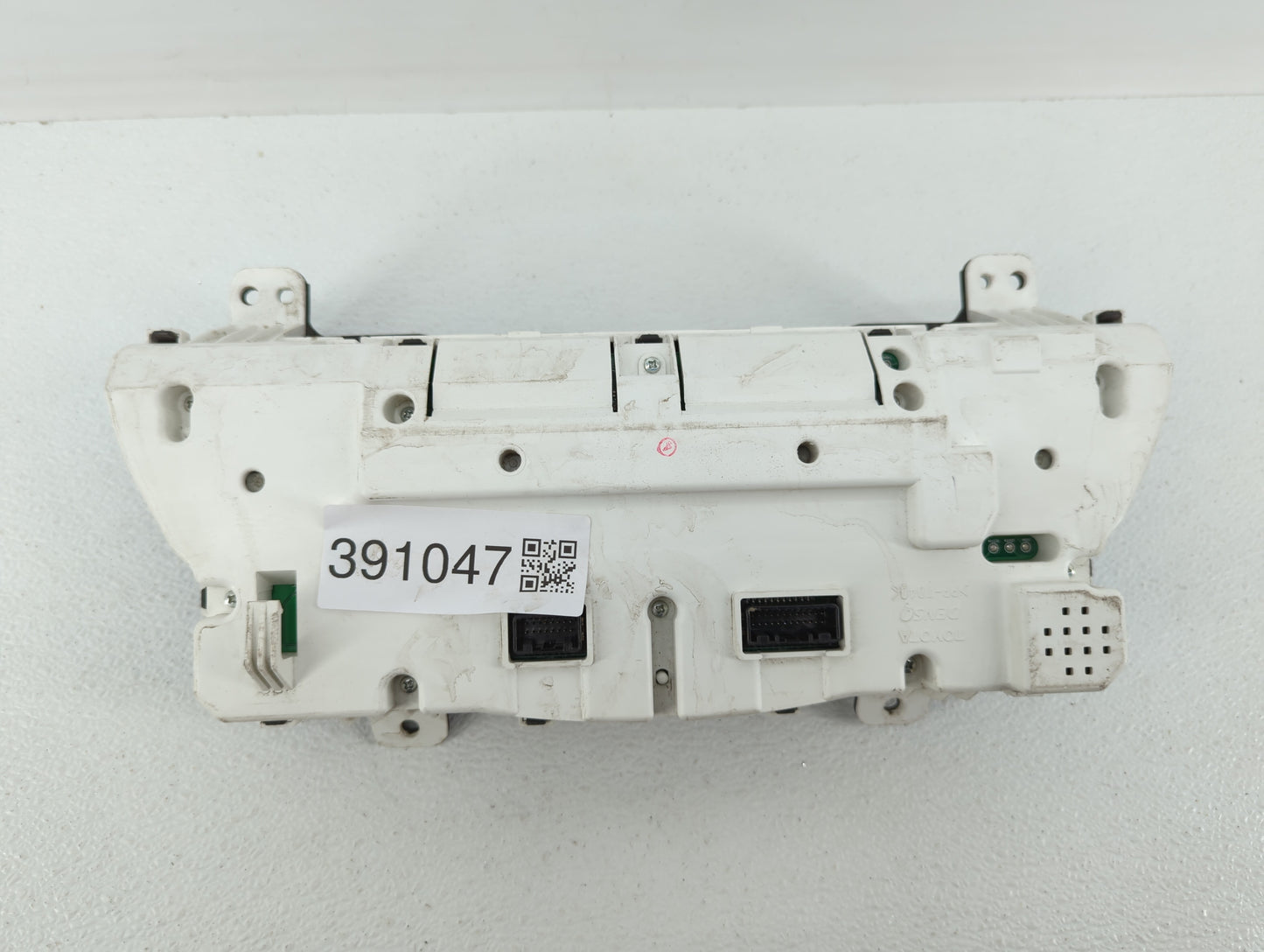2008-2009 Toyota Camry Instrument Cluster Speedometer Gauges P/N:83800-06Q80-00 Fits Fits 2008 2009 OEM Used Auto Parts - Oe