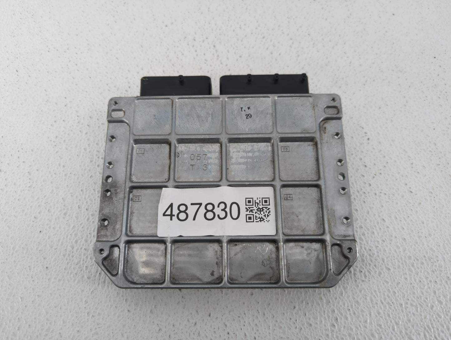 2008-2009 Toyota Camry PCM Engine Control Computer ECU ECM PCU OEM P/N:89981-33050 Fits Fits 2008 2009 OEM Used Auto Parts -