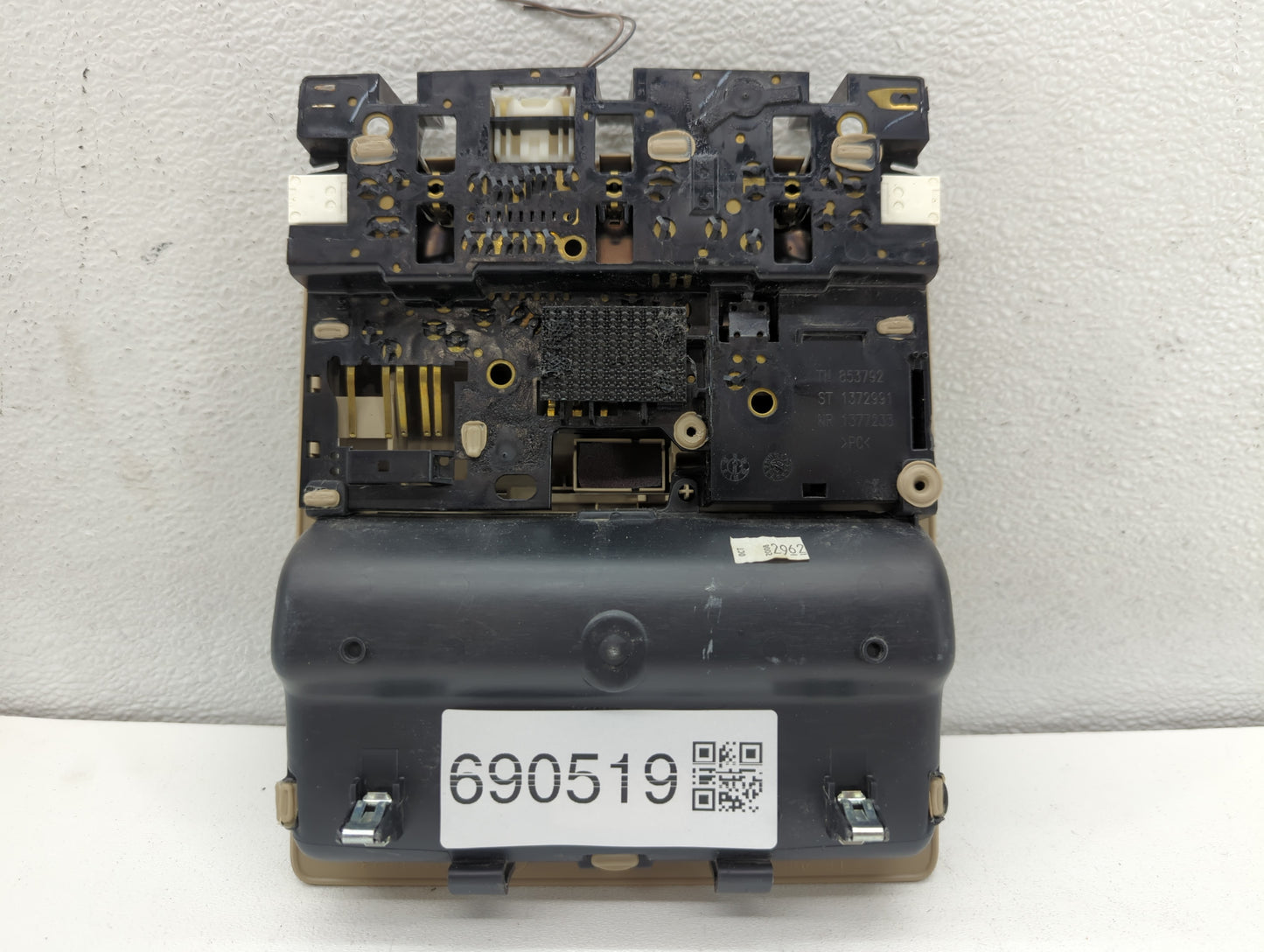 2009 Toyota Camry Overhead Roof Console - Oemusedautoparts1.com