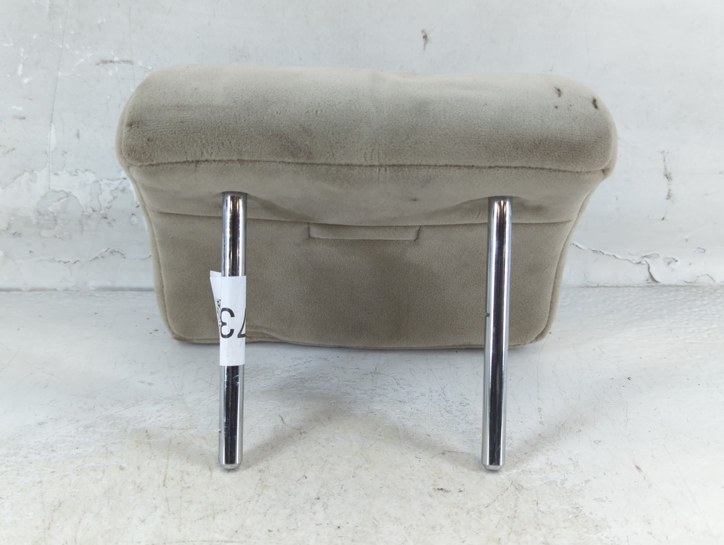 2009 Toyota Corolla Headrest Head Rest Rear Center Seat Fits OEM Used Auto Parts - Oemusedautoparts1.com