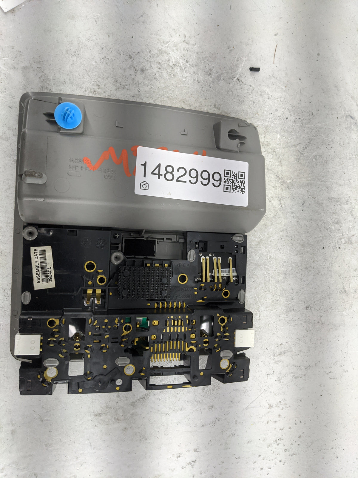 2009 Toyota Highlander Overhead Roof Console Gray - Oemusedautoparts1.com