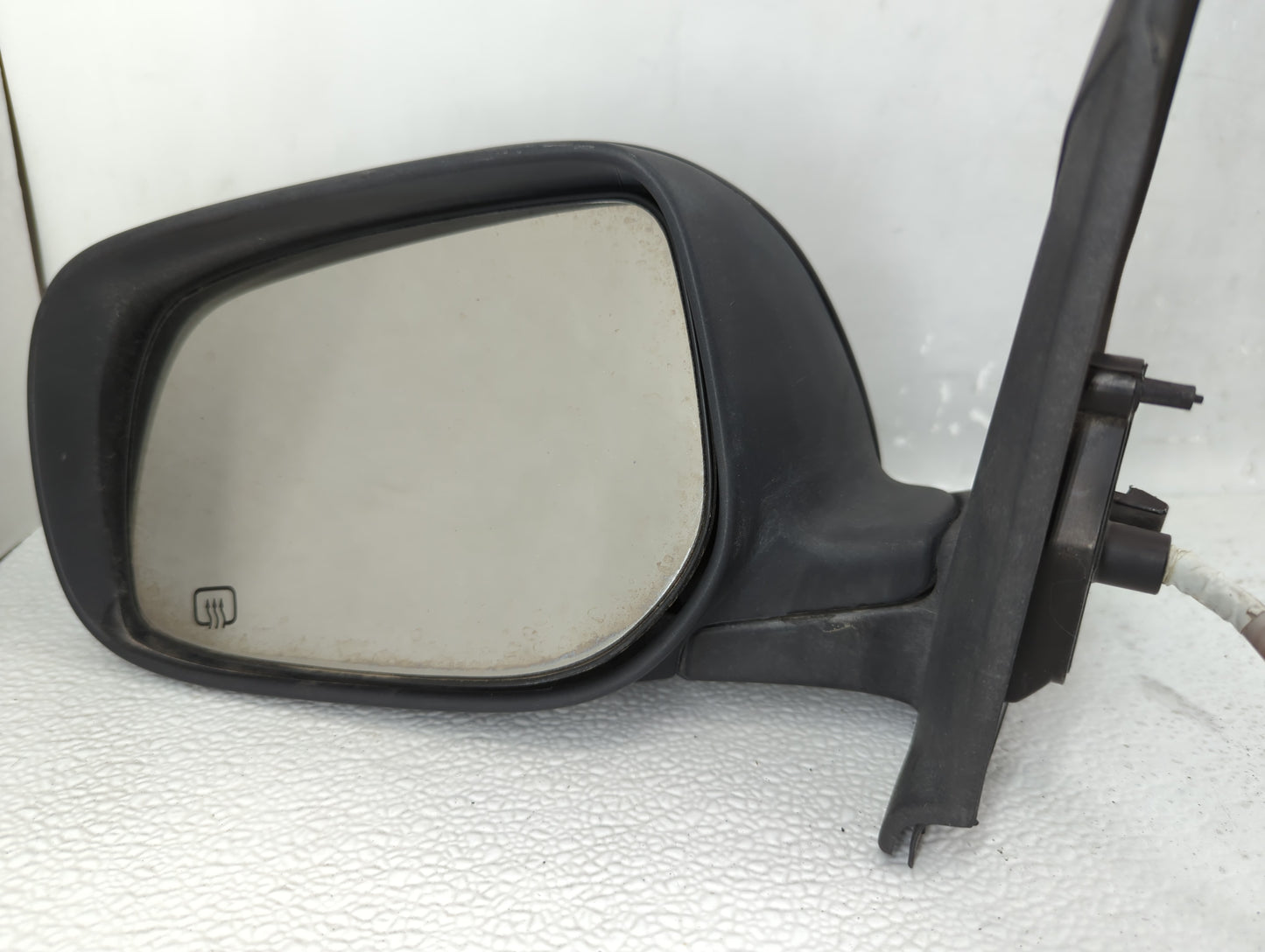2009-2014 Toyota Matrix Driver Side View Mirror - Left Door Mirror OEM Used - Oemusedautoparts1.com