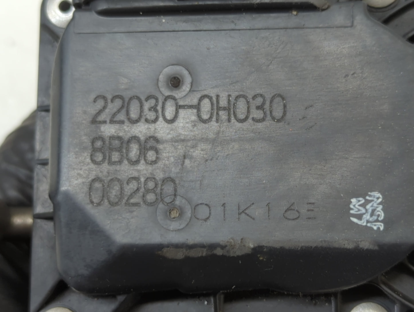 2009-2013 Toyota Matrix Throttle Body P/N:22030-0H030 Fits Fits 2006 2007 2008 2009 2010 2011 2012 2013 2014 2015 OEM Used A