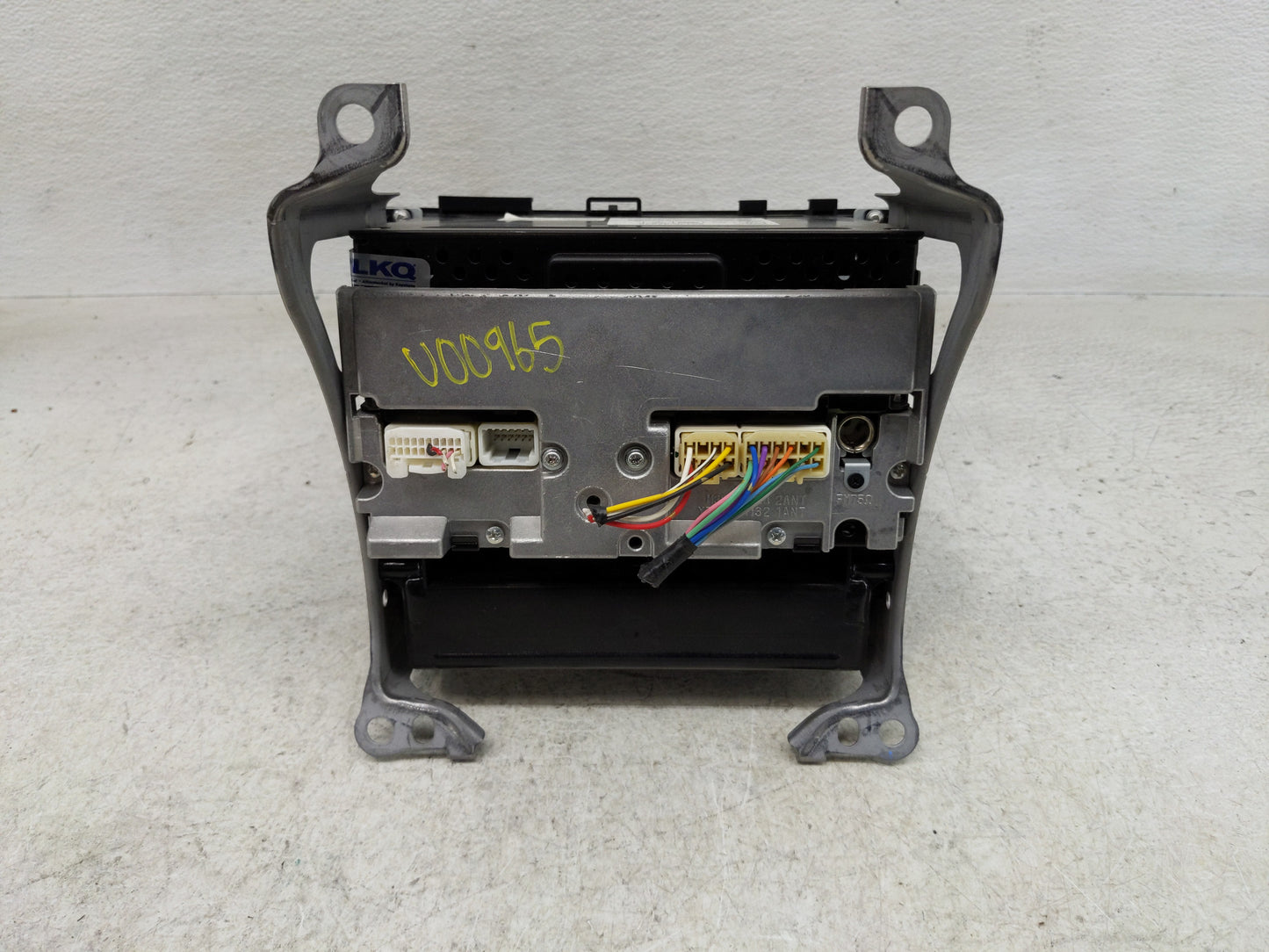 2006-2009 Toyota Prius Radio AM FM Cd Player Receiver Replacement P/N:86120-47270 Fits Fits 2006 2007 2008 2009 OEM Used Aut