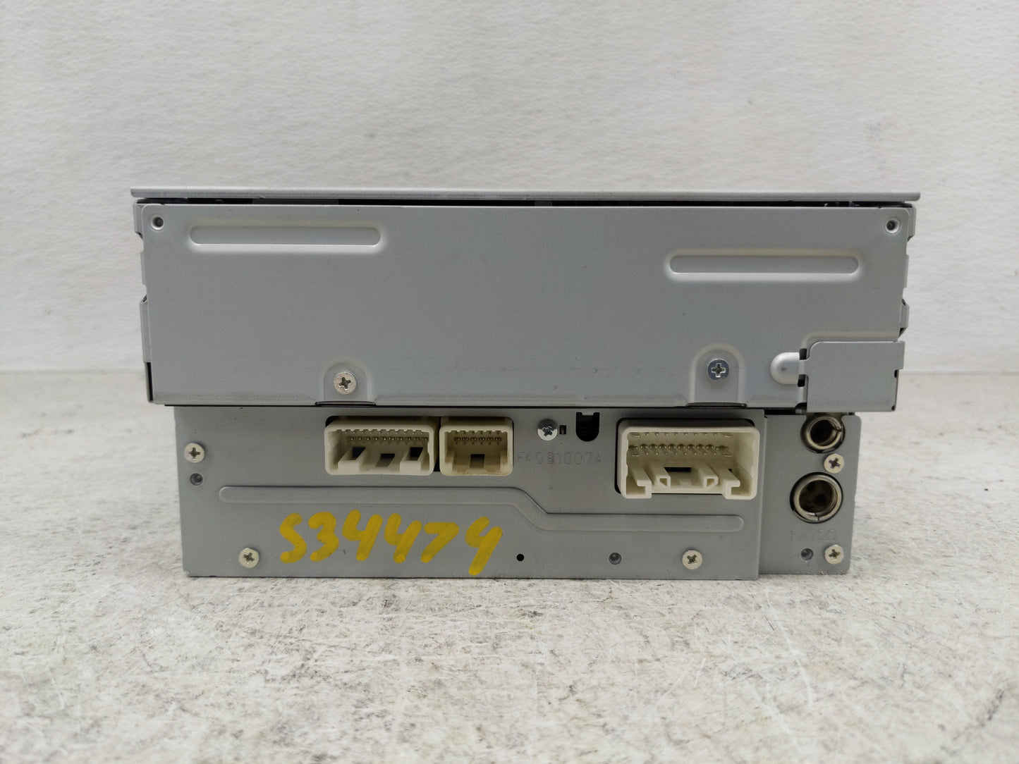 2006-2009 Toyota Prius Radio AM FM Cd Player Receiver Replacement P/N:86120-47210 Fits Fits 2006 2007 2008 2009 OEM Used Aut