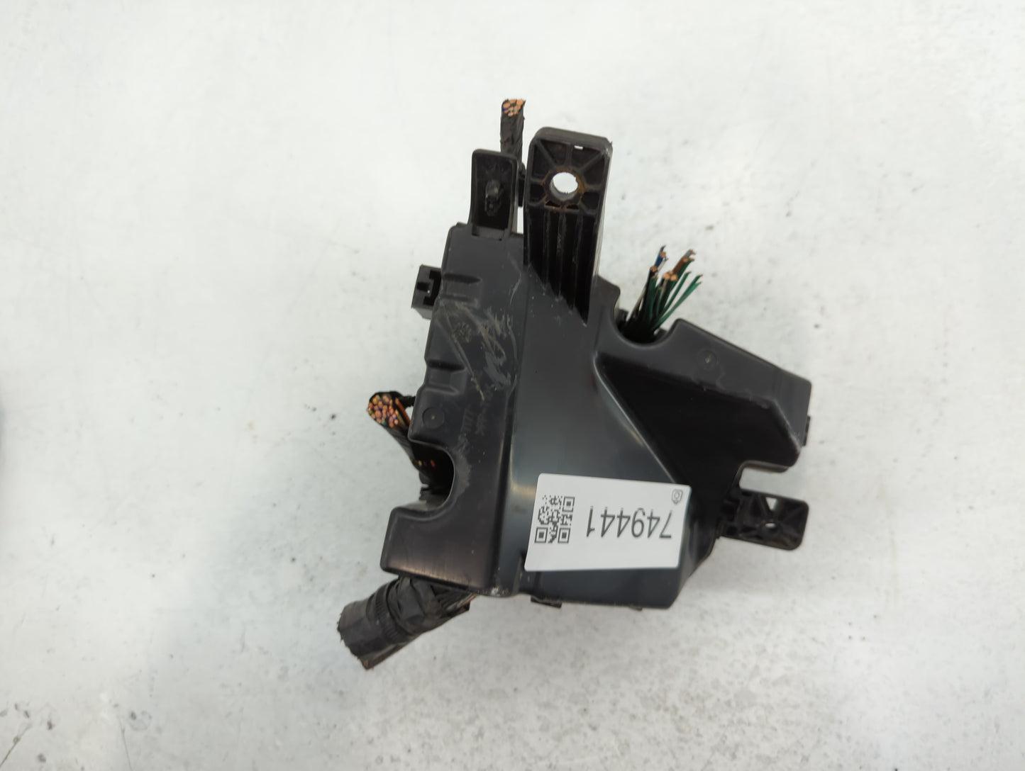 2006-2011 Toyota Yaris Fusebox Fuse Box Panel Relay Module Fits Fits 2006 2007 2008 2009 2010 2011 OEM Used Auto Parts - Oem