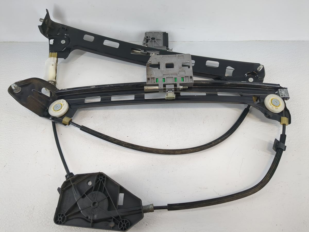 2009-2017 Volkswagen Cc Used Window Regulator Passenger Front - Oemusedautoparts1.com