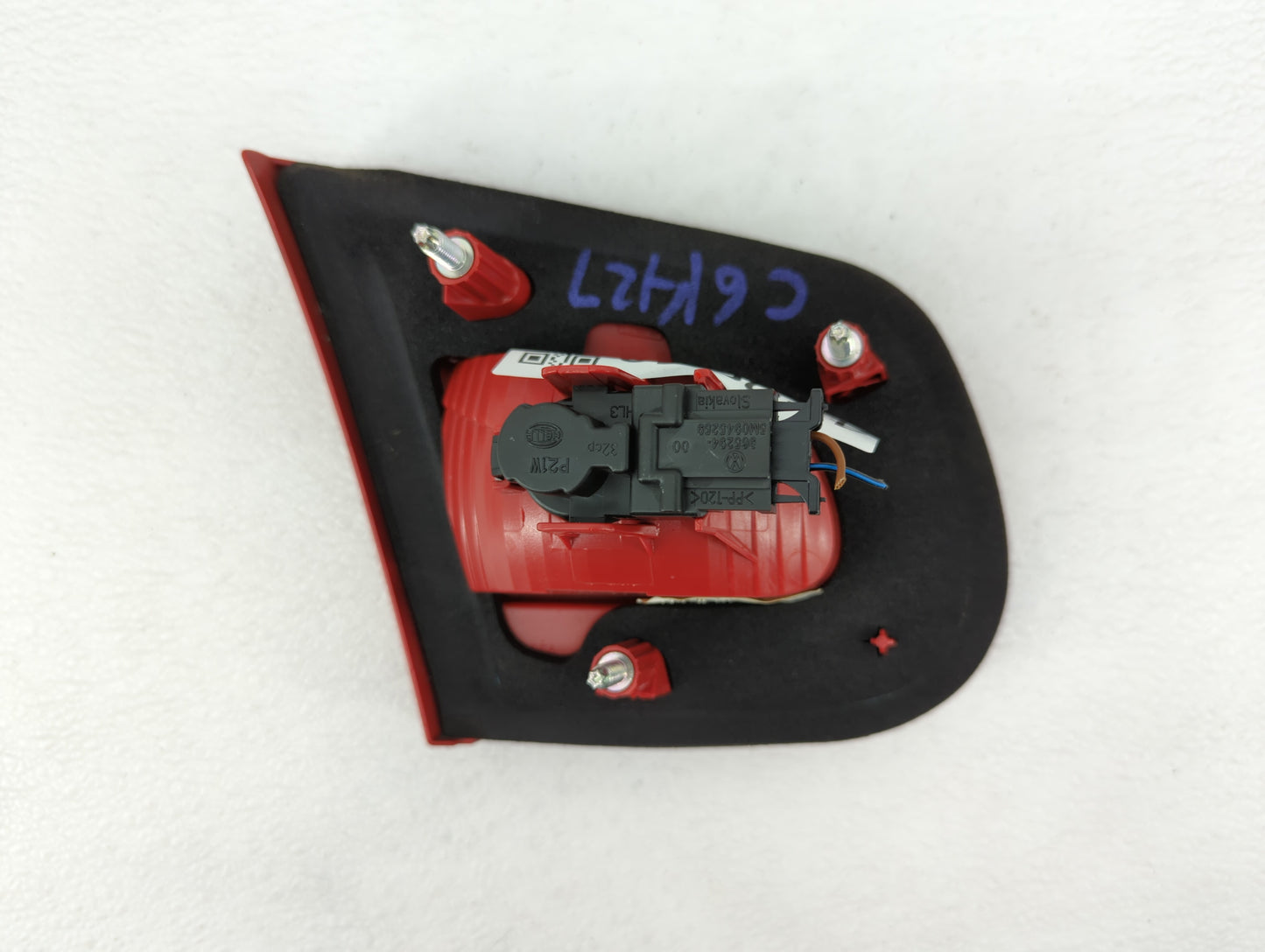 2007-2011 Volkswagen Eos Tail Light Assembly Driver Left OEM P/N:5M0945259 1Q0.945.257 Fits Fits 2007 2008 2009 2010 2011 OE