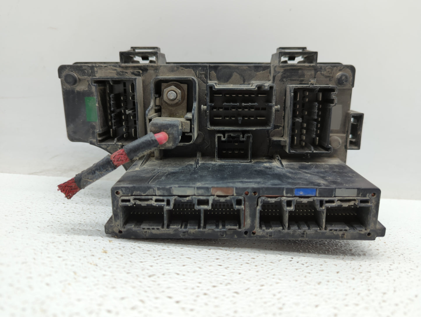 2006 Volkswagen Golf Tail Light Assembly Passenger Right OEM Fits Fits 2007 2008 2009 OEM Used Auto Parts - Oemusedautoparts