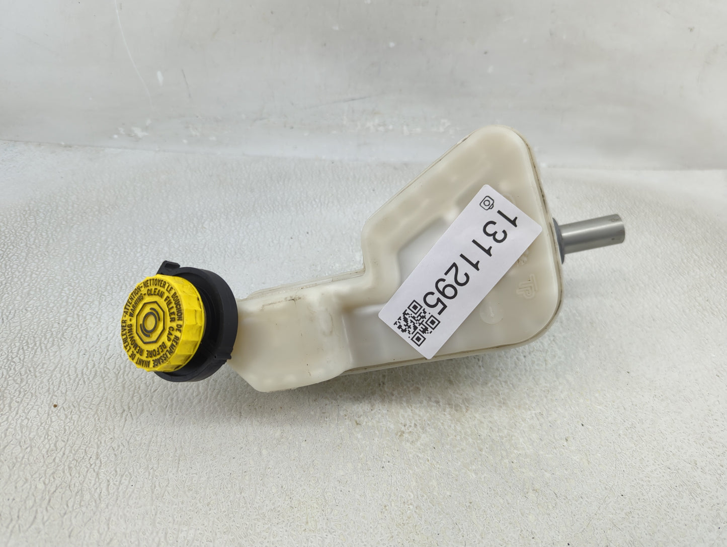 Volkswagen Jetta Brake Master Cylinder - Oemusedautoparts1.com
