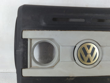 2009 Volkswagen Passat Engine Cover