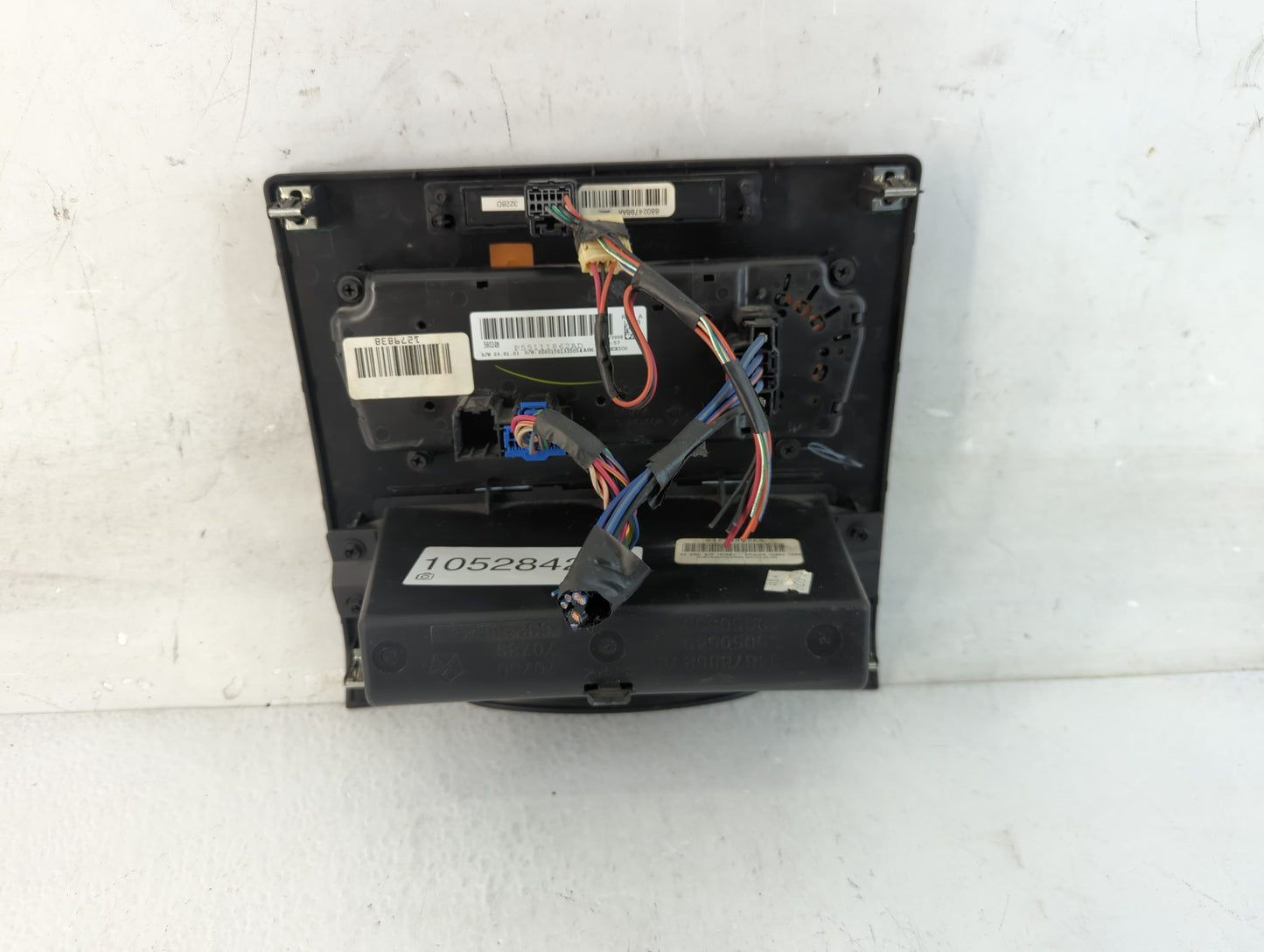 2009-2011 Volkswagen Routan Climate Control Module Temperature AC/Heater Replacement P/N:P55111862AD Fits Fits 2009 2010 201