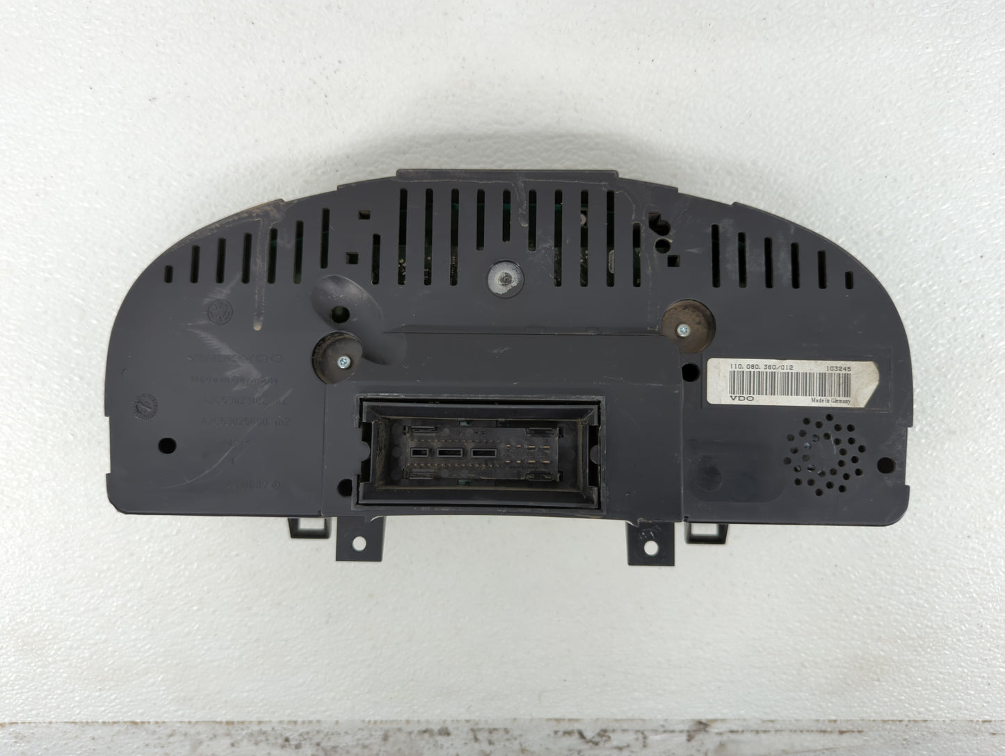 2009 Volkswagen Tiguan Instrument Cluster Speedometer Gauges P/N:5N0920970F 5N0920970E, 5N0920970F, 5N0920970E Fits OEM Used