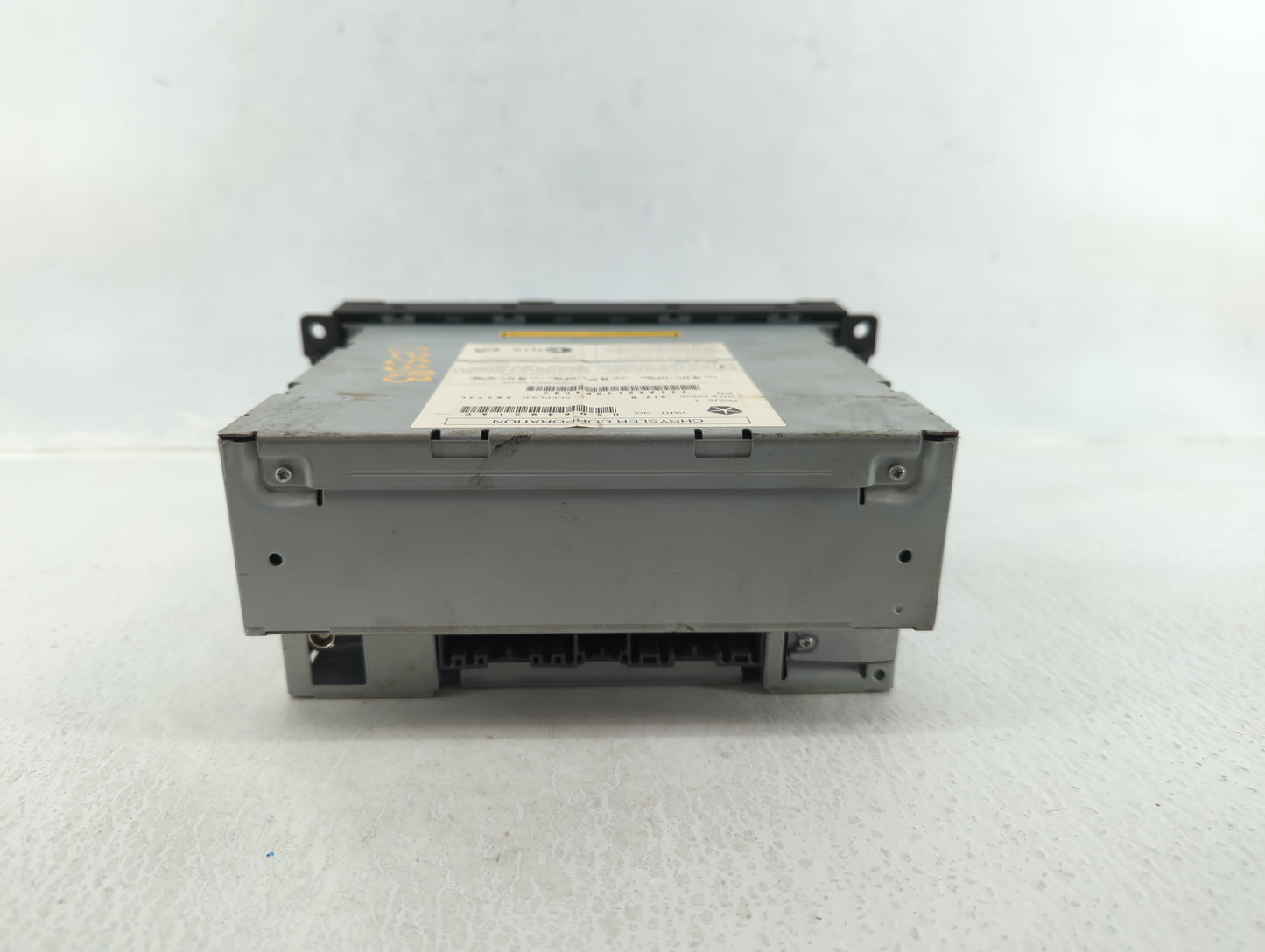 2009 Volkswagon Routan Radio AM FM Cd Player Receiver Replacement P/N:68050442AC Fits Fits 2010 2011 OEM Used Auto Parts - O