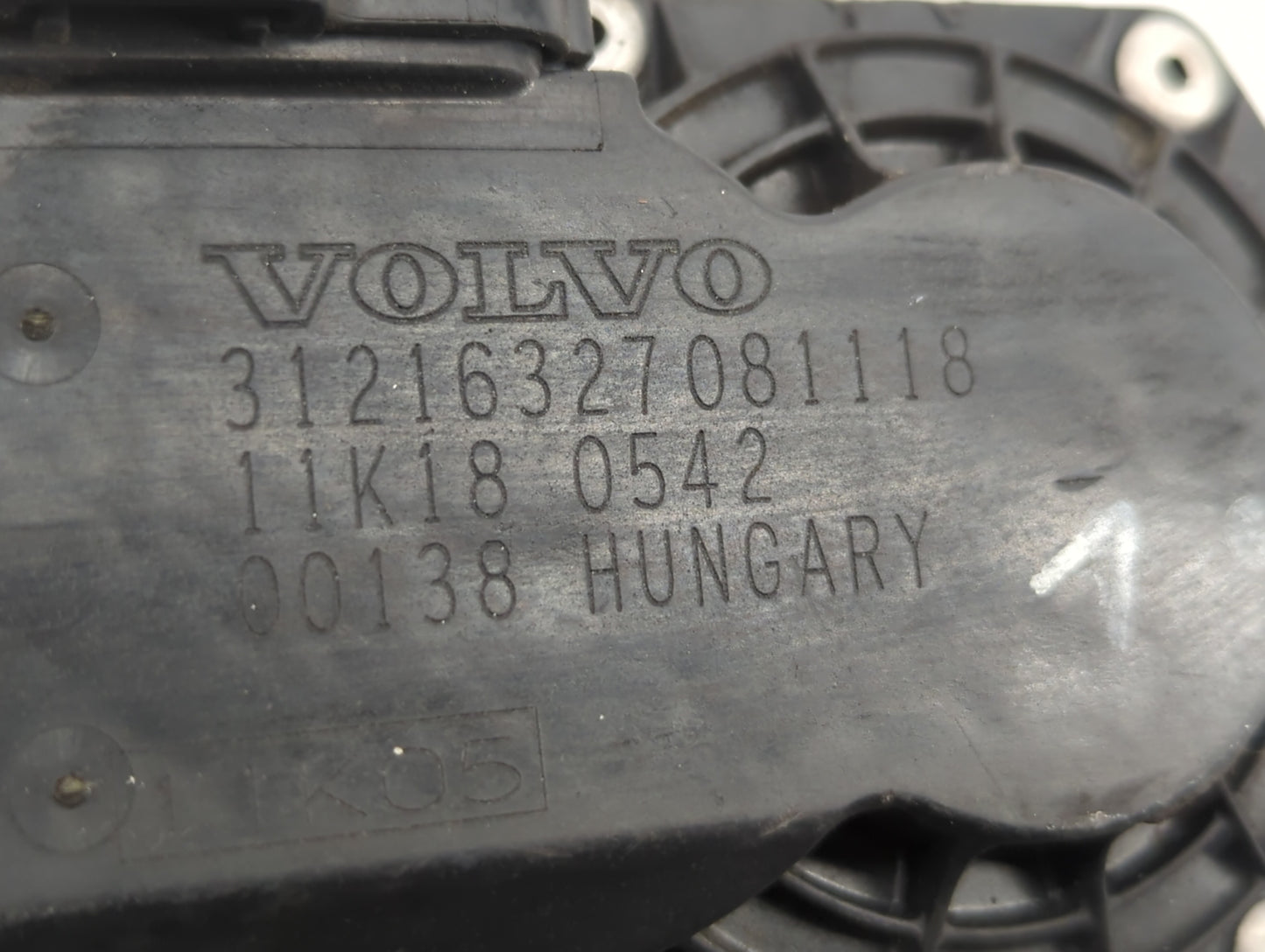 2005-2010 Volvo V50 Throttle Body P/N:11K18 0542 Fits Fits 2004 2005 2006 2007 2008 2009 2010 OEM Used Auto Parts - Oemuseda