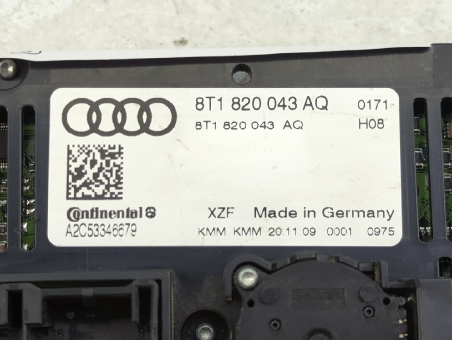 2009-2012 Audi A4 Climate Control Module Temperature AC/Heater Replacement P/N:8T1 820 043 AQ Fits OEM Used Auto Parts - Oem