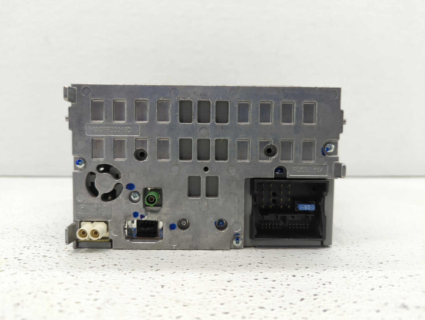 2010-2012 Audi A4 Radio AM FM Cd Player Receiver Replacement P/N:8T1 035 186 R 8T1 035 664 A Fits OEM Used Auto Parts - Oemu