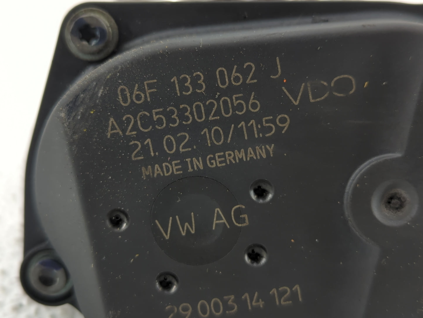 2005-2016 Audi A4 Throttle Body P/N:06F 133 062 T 06F 133 062 Q Fits OEM Used Auto Parts - Oemusedautoparts1.com