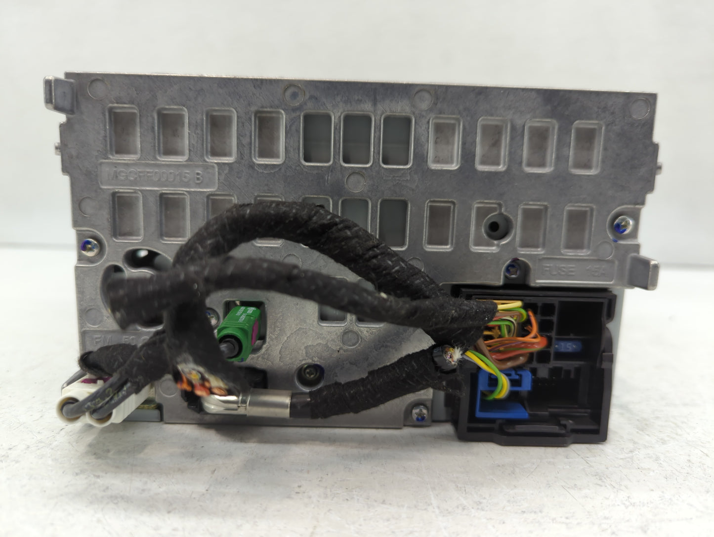2010-2012 Audi A4 Am Fm Cd Player Radio Receiver - Oemusedautoparts1.com