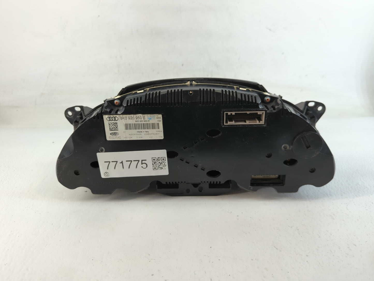 2010-2012 Audi A4 Instrument Cluster Speedometer Gauges P/N:8K0 920 950 E Fits Fits 2010 2011 2012 OEM Used Auto Parts - Oem