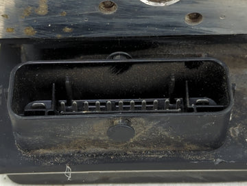 2009-2010 Audi A4 Quattro ABS Pump Control Module Replacement P/N:0265236113 8K0614517D, 0265951124 Fits Fits 2009 2010 OEM Used Auto Parts