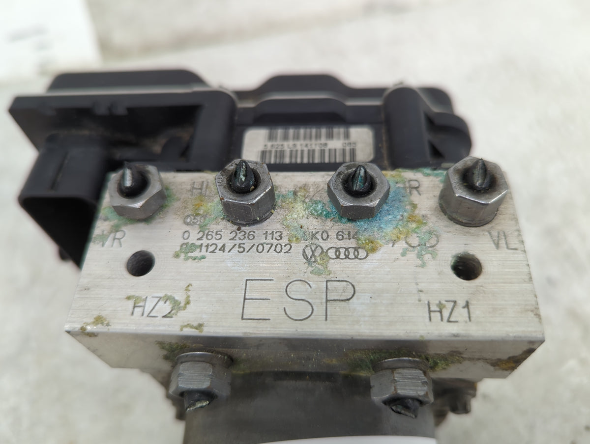 2009-2010 Audi A4 Quattro Anti-Lock Brake ABS Pump Module Actuator OEM P/N:0265236113 8K0614517D, 0265951124 Fits Fits 2009