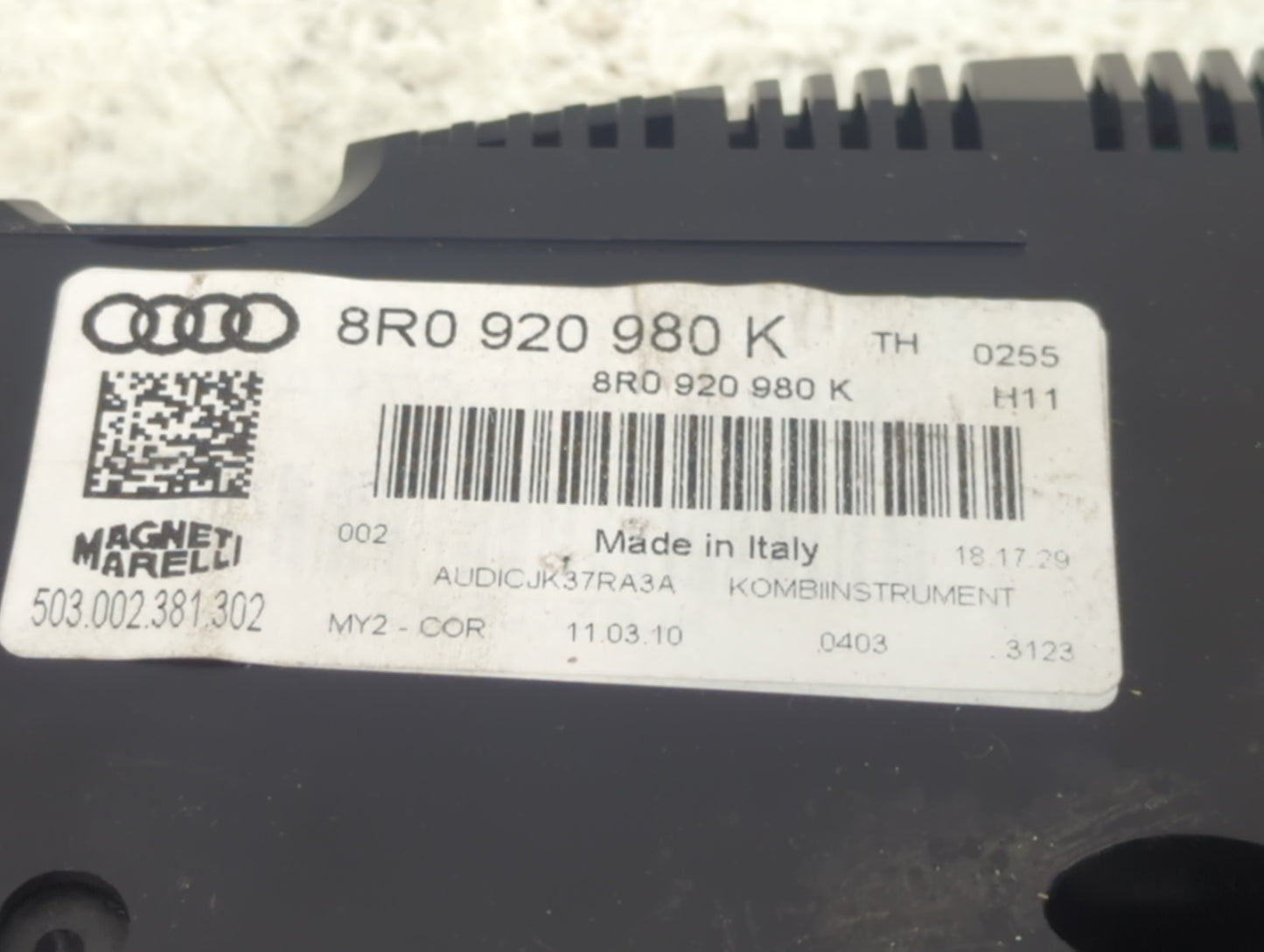 2010 Audi Q5 Instrument Cluster Speedometer Gauges P/N:8R0 920 980 K Miles:178K Fits OEM Used Auto Parts - Oemusedautoparts1