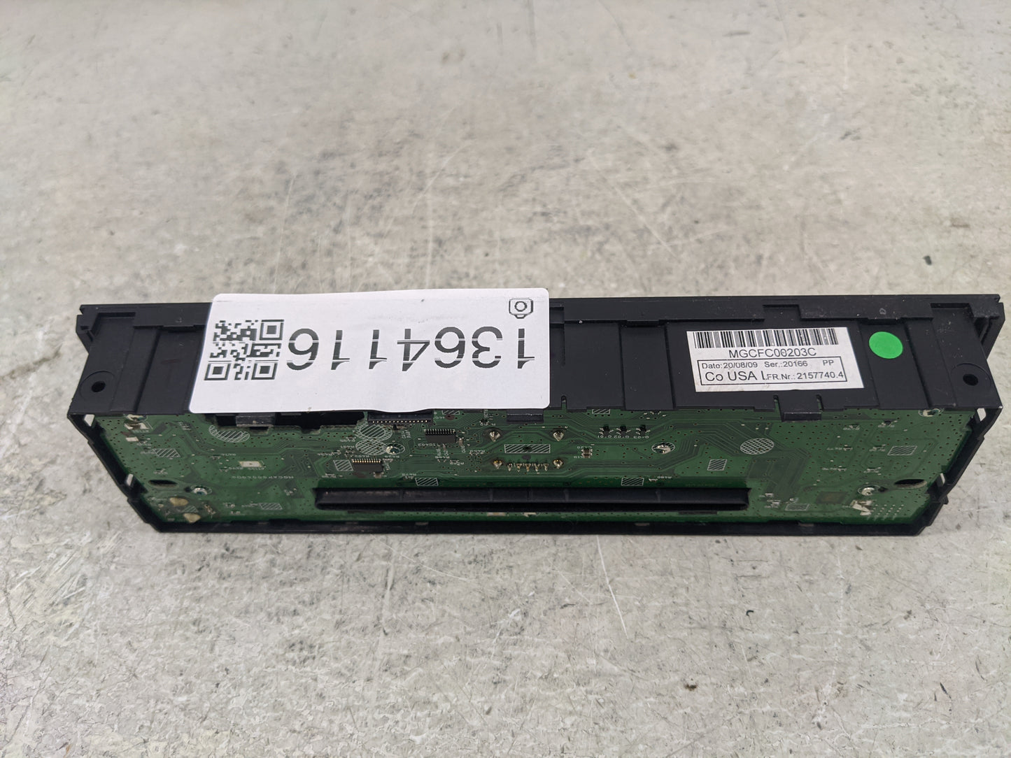 2009-2010 Audi Q5 Radio Control Panel - Oemusedautoparts1.com