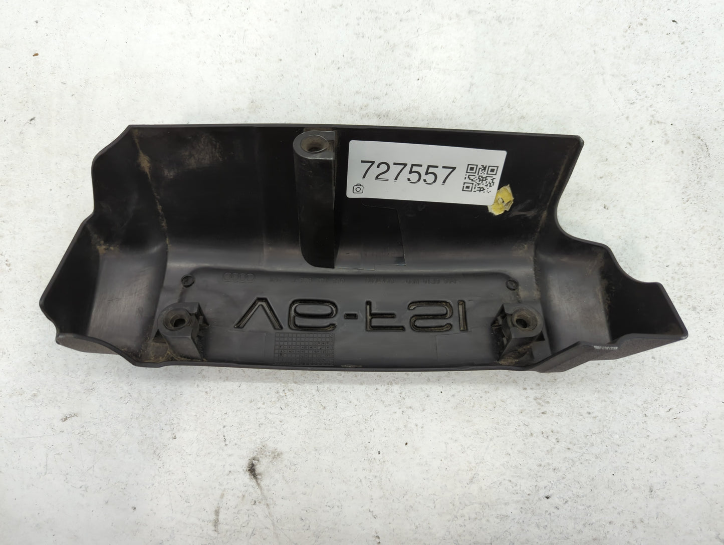 2010 Audi Q5 Engine Cover - Oemusedautoparts1.com