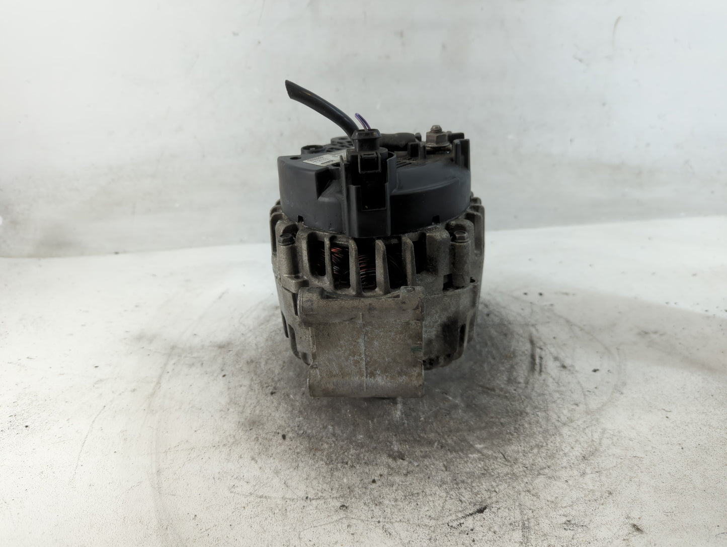 2010 Audi Q5 Alternator Replacement Generator Charging Assembly Engine OEM P/N:06E 903 016 S Fits OEM Used Auto Parts - Oemu