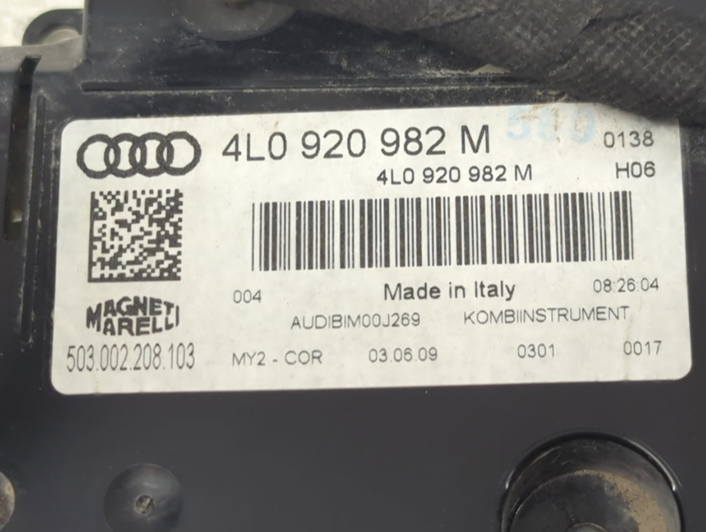 2010 Audi Q7 Instrument Cluster Speedometer Gauges P/N:4L0 920 982 M Fits OEM Used Auto Parts - Oemusedautoparts1.com