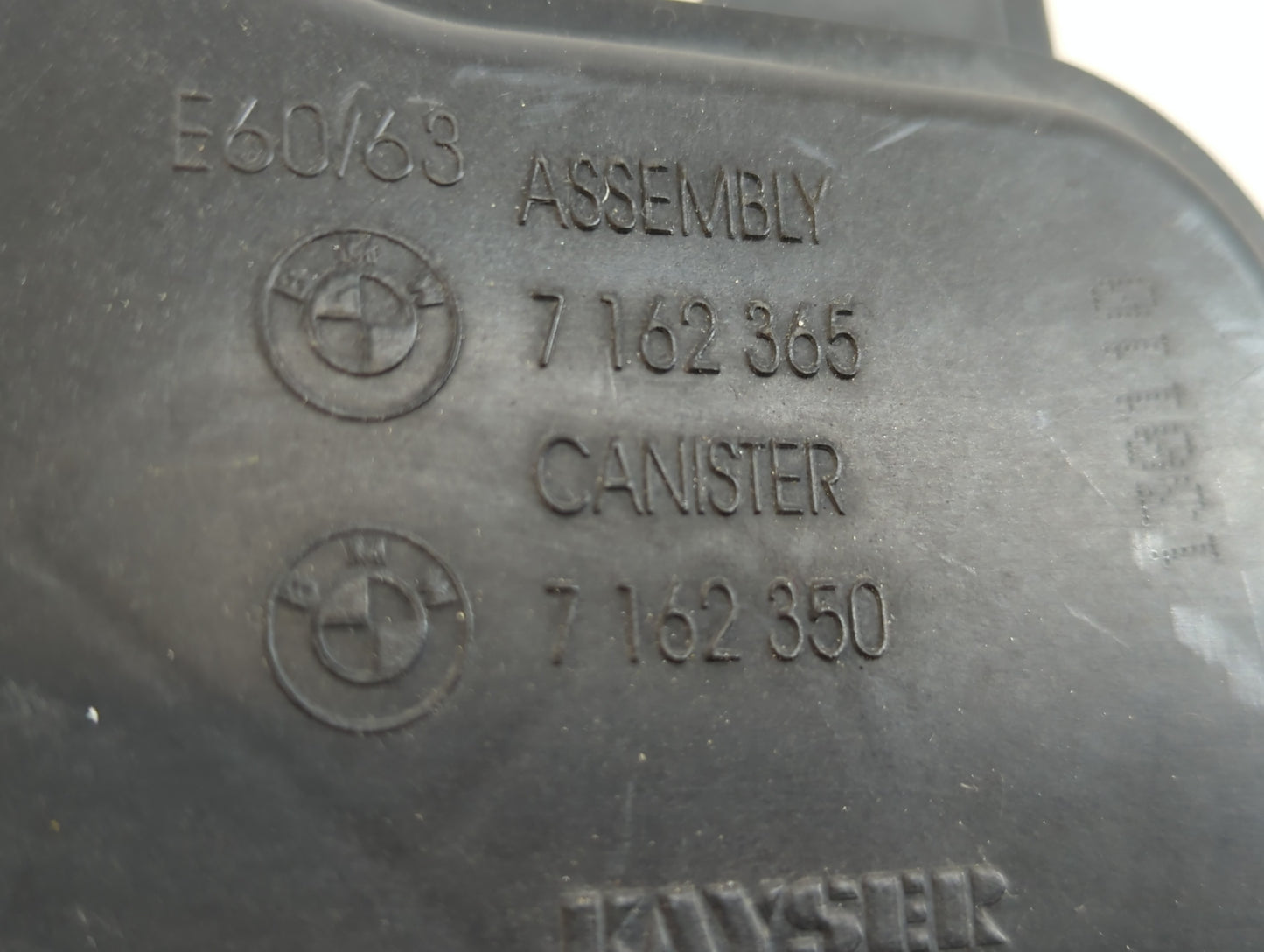 2010 Bmw 650i Fuel Vapor Charcoal Canister - Oemusedautoparts1.com