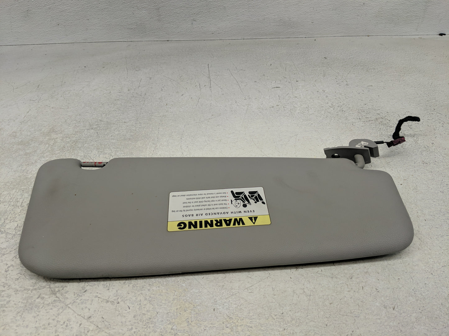2010-2016 Bmw M5 Sun Visor Shade Replacement Driver Left Mirror Fits Fits 2010 2011 2012 2013 2014 2015 2016 OEM Used Auto P