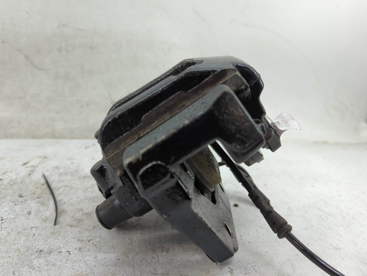 2006-2010 Bmw M6 Rear Passenger Right Brake Caliper - Oemusedautoparts1.com