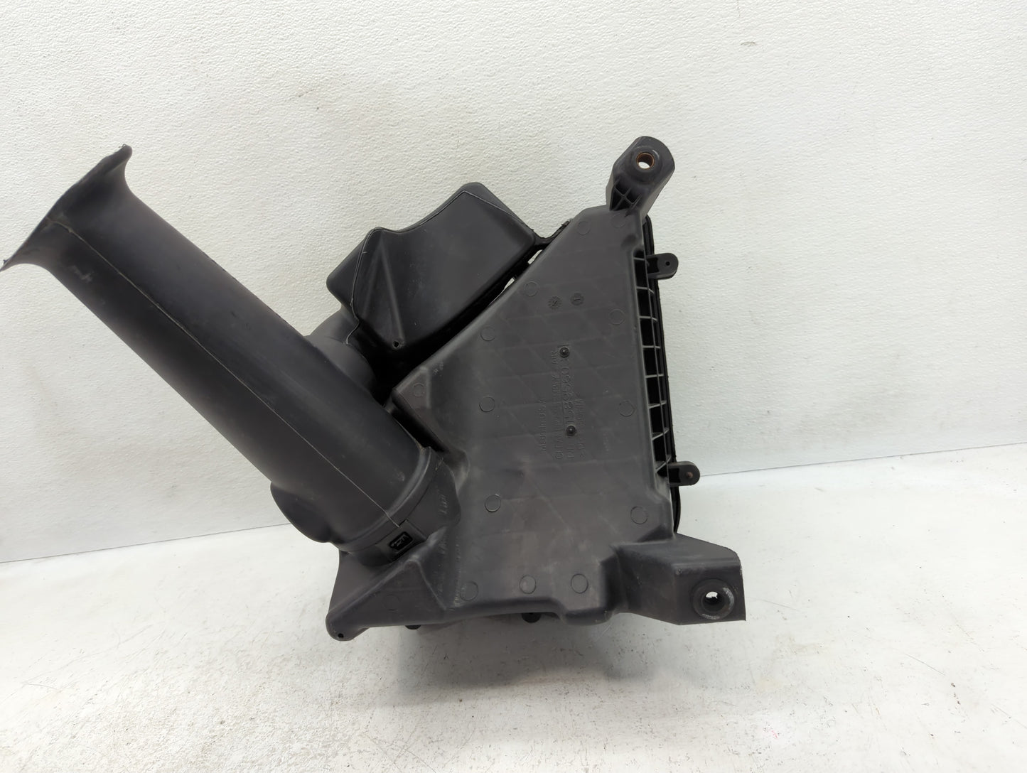 2009-2011 Buick Enclave Air Cleaner Intake-duct Hose Tube - Oemusedautoparts1.com