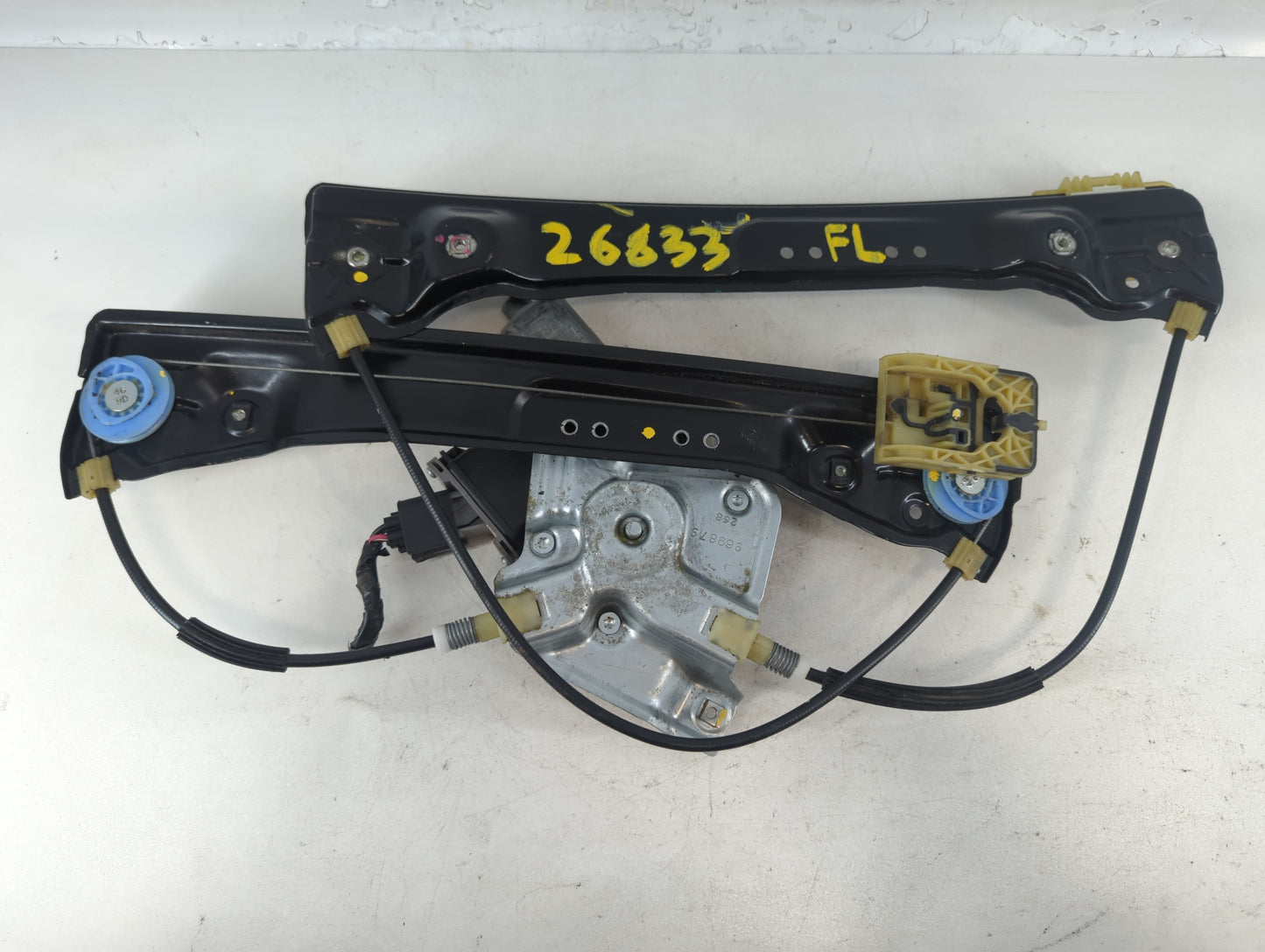 Buick Lacross Driver Left Front Window Regulator - Oemusedautoparts1.com