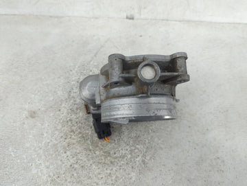2006-2011 Buick Lucerne Throttle Body P/N:12602800 Fits Fits 2006 2007 2008 2009 2010 2011 OEM Used Auto Parts