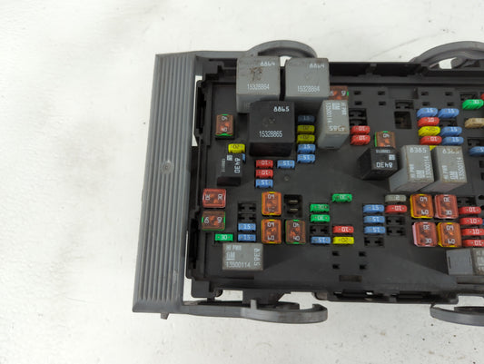 2010-2014 Cadillac Escalade Fusebox Fuse Box Panel Relay Module P/N:25941368_01 Fits Fits 2010 2011 2012 2013 2014 OEM Used Auto Parts